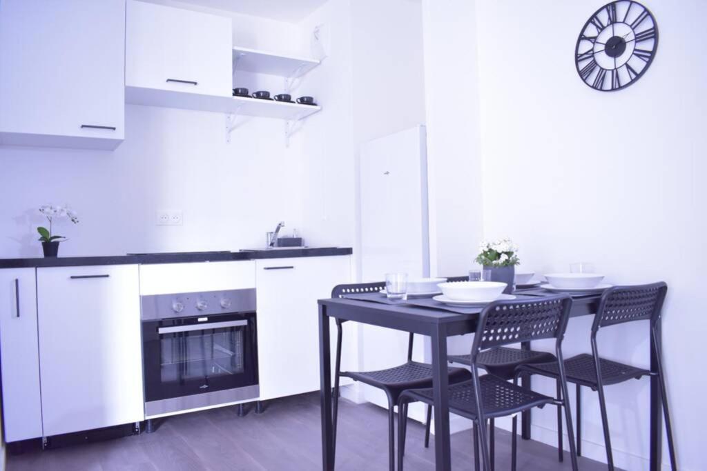 Appartement de luxe avec parking gratuit Le Blanc-Mesnil Extérieur photo